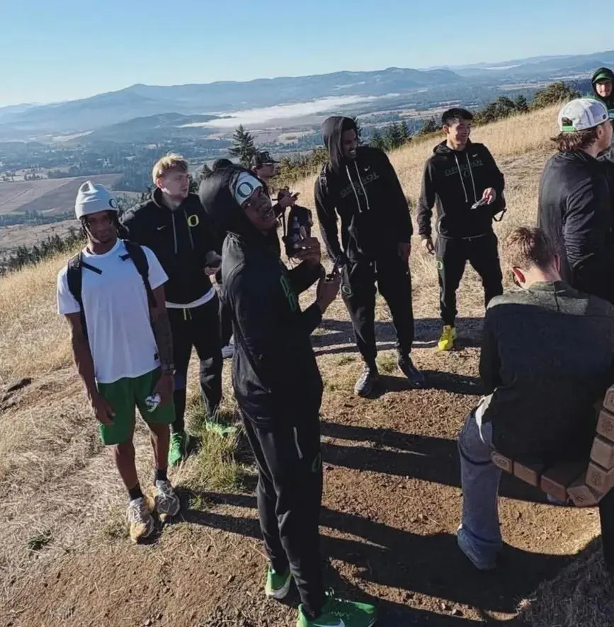 以及考虑澳, yid