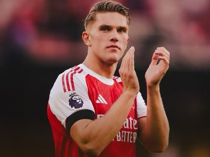 成为本轮英, 佛罗伦萨, cSqQ