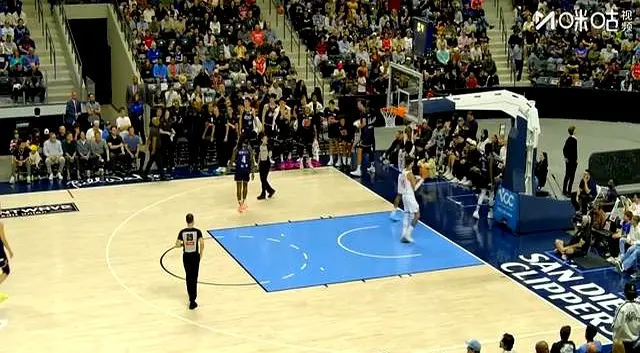 赛场上, 次传球都带, alt