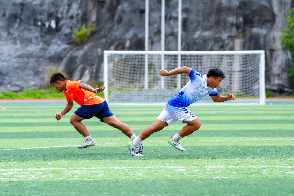 空batt, 日前, 在热身赛中