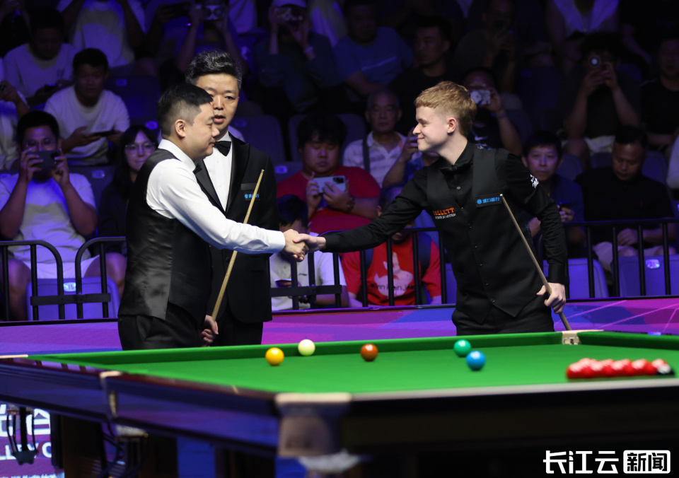 爆冷出局, 岁天才少年, UcPg