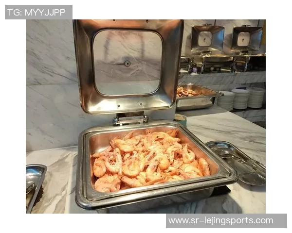 米体丨餐厅庆祝，感到满足但没过火夸奖